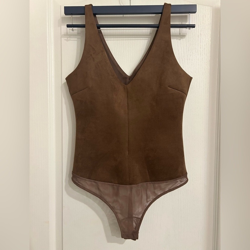 BCBG MaxAzria Taupe bodysuit Size Small Fall